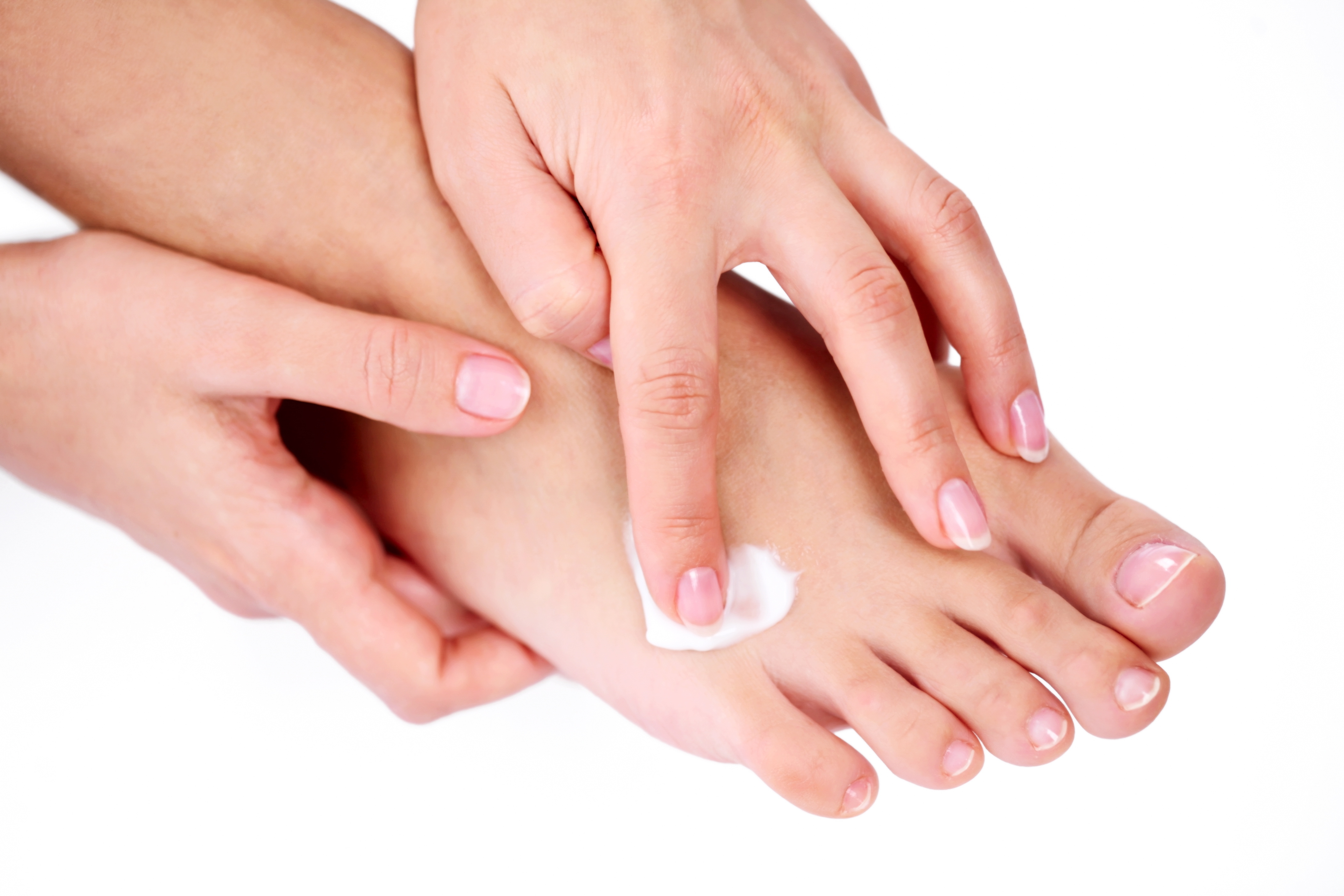 prevent-dry-feet-and-cracked-heels-far-west-podiatric-medical-group